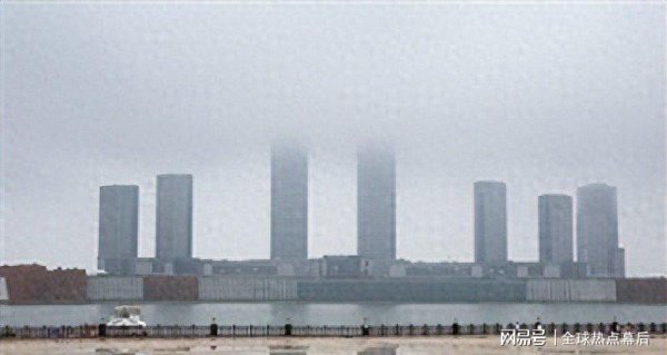 股票配资开户会员 花上万亿建的“鬼城”，至今没人住？看看房价，原来早有答案